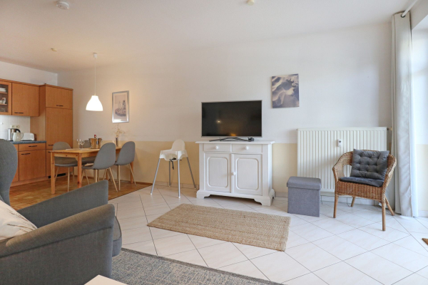 Residenz Haffblick App.56 - Blick vom Sofa auf den TV