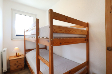 Godewind Whg. GW19 - Blick in das Kinder-/ Gästezimmer mit Etagenbett